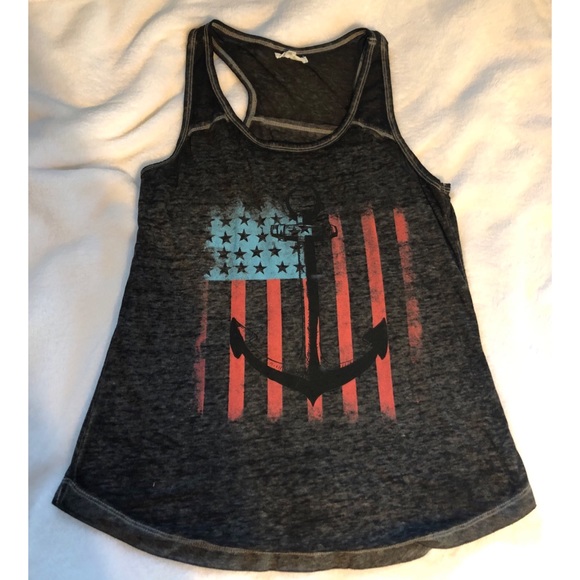 Tops - 🛍𝟑 𝙁𝙊𝙍 $𝟐𝟎🛍 Maurices Graphic Tank